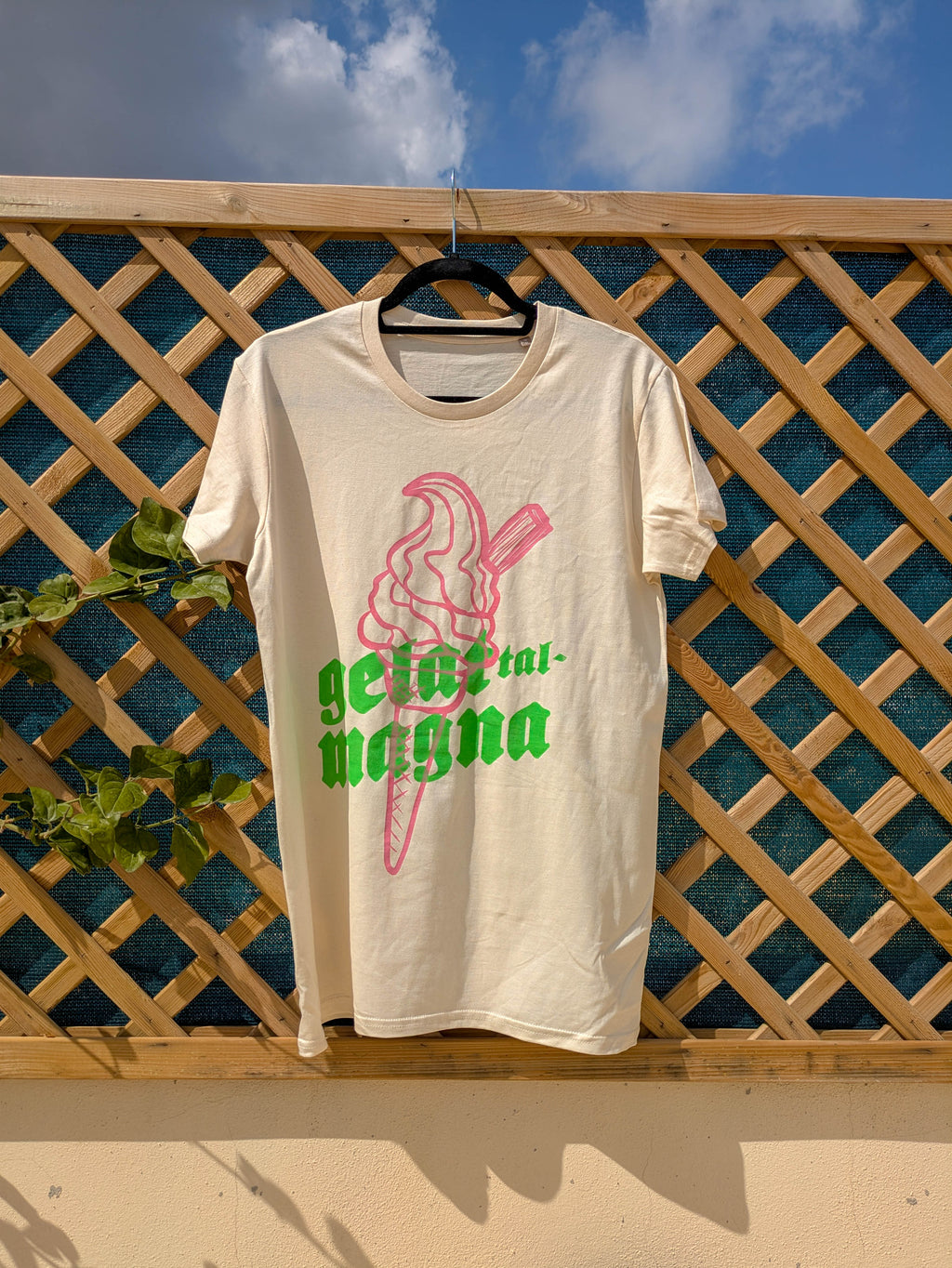 Gelat Tal-Magna Tshirts!