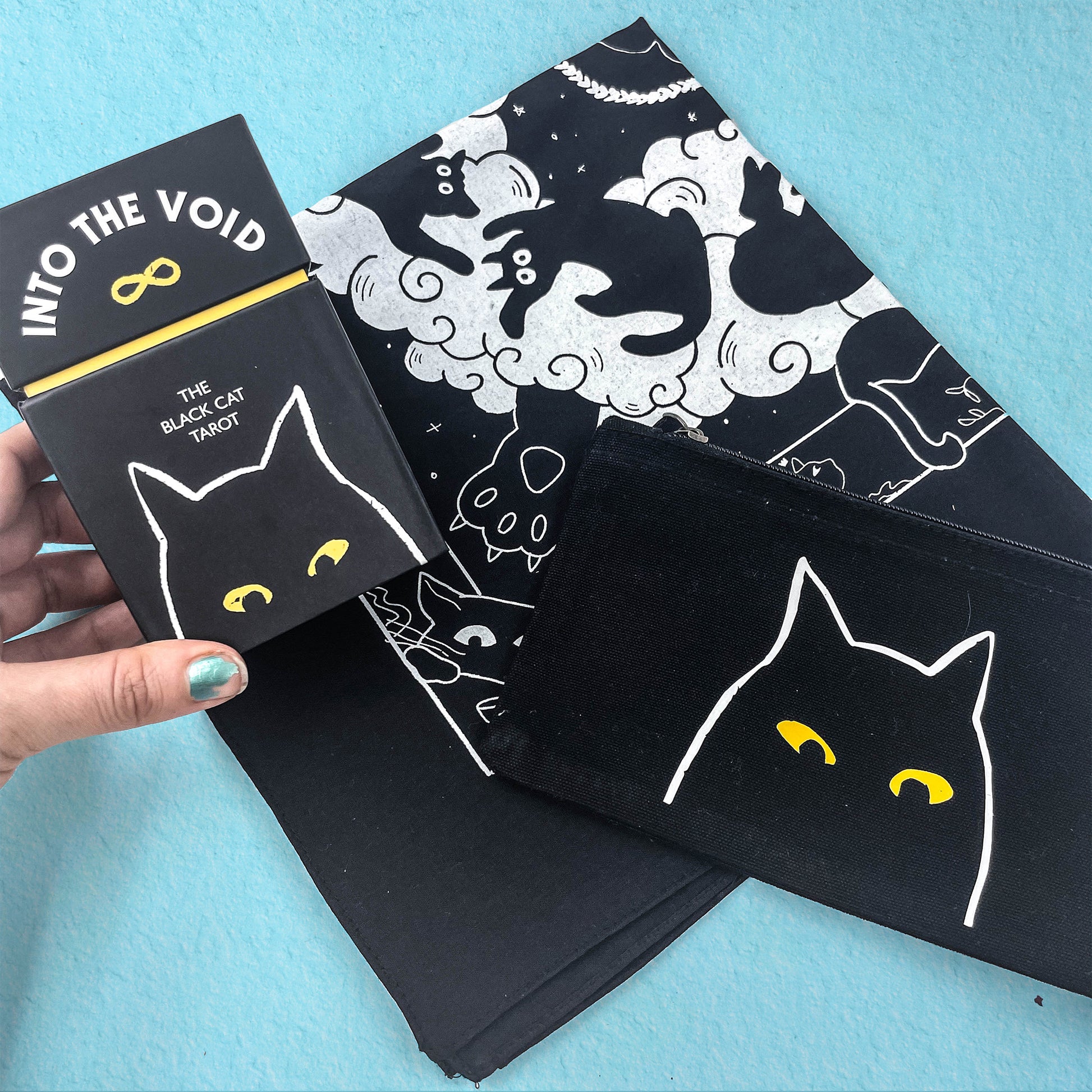 Into the void - The black cat tarot deck - Cat Magic Collective